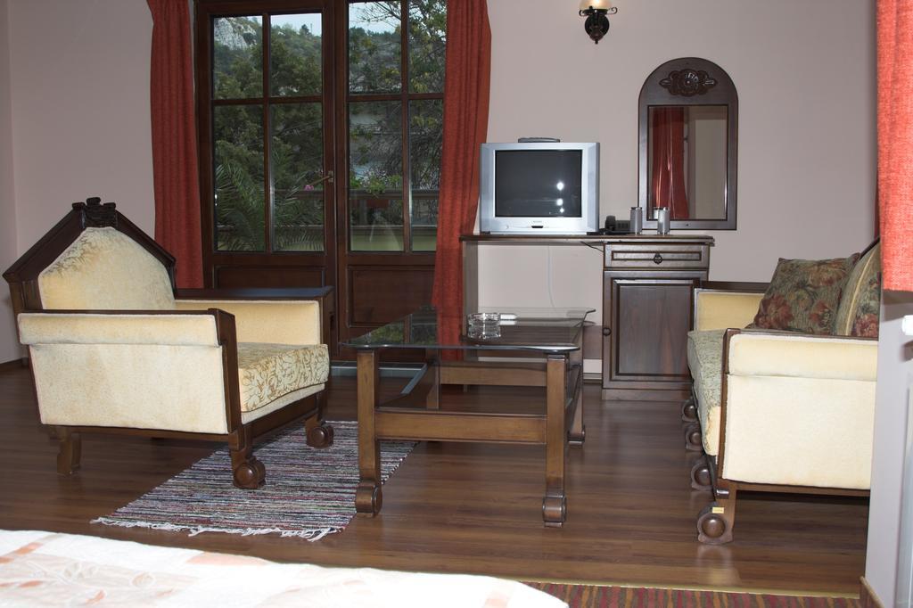 Hotel Old Times Assenowgrad Zimmer foto